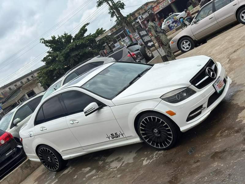 A picture of KinzzyAuto s LTD 08109018982 9 500 000 Refer and earn