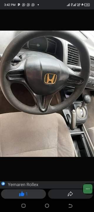 A picture of Honda civic 2007 engine and gear perfect AC chilling nothing