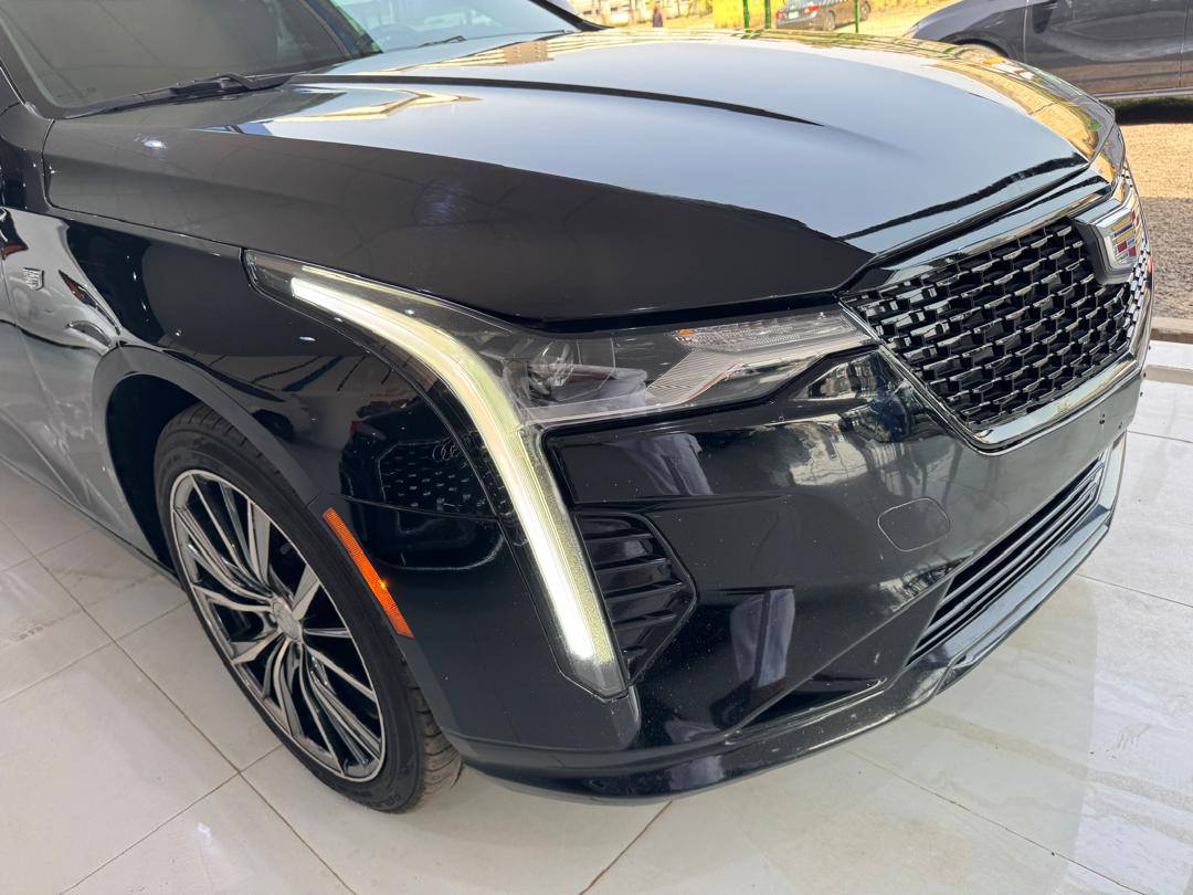 A picture of Escalade Presidential 2022