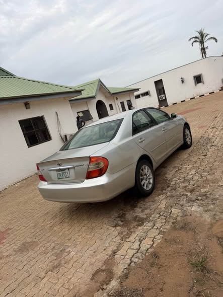 A picture of Toyota Camry complete first body pan Toks standard just a