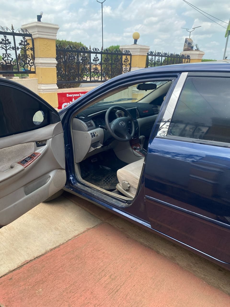 A picture of 2005 Toyota corolla 05