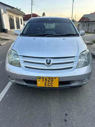 A picture of Toyota Ist