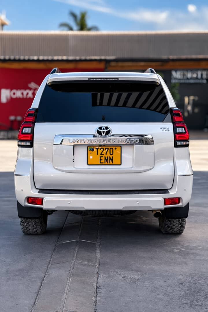 A picture of PRADO 150