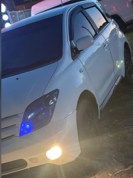 A picture of 2004 Toyota ist