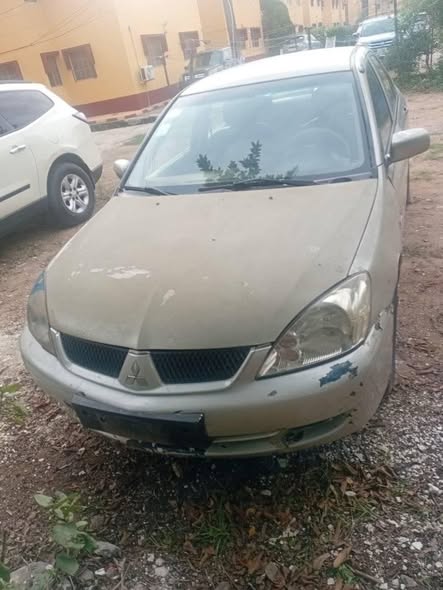 A picture of 2005 Saves fuel more than corolla mitsubishi lancer