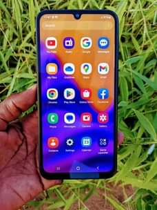 A picture of samsung galaxy A32 clean mnooooo...
