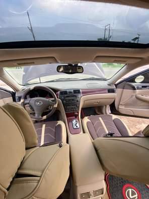 A picture of Neatly used Es300 available for sale every other thing working