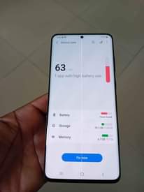A picture of Samsung S20 Plus