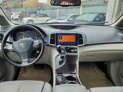 A picture of Clean 1st Body 2011 Toyota Venza Registered 4plugs