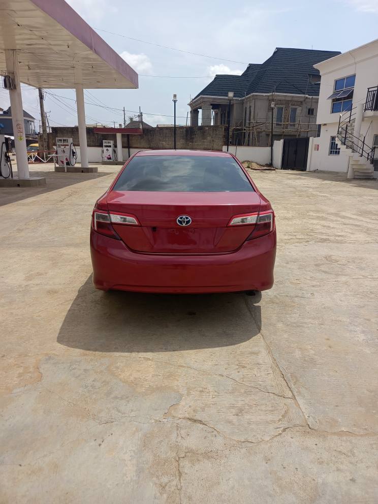A picture of Toyota Camry 2013