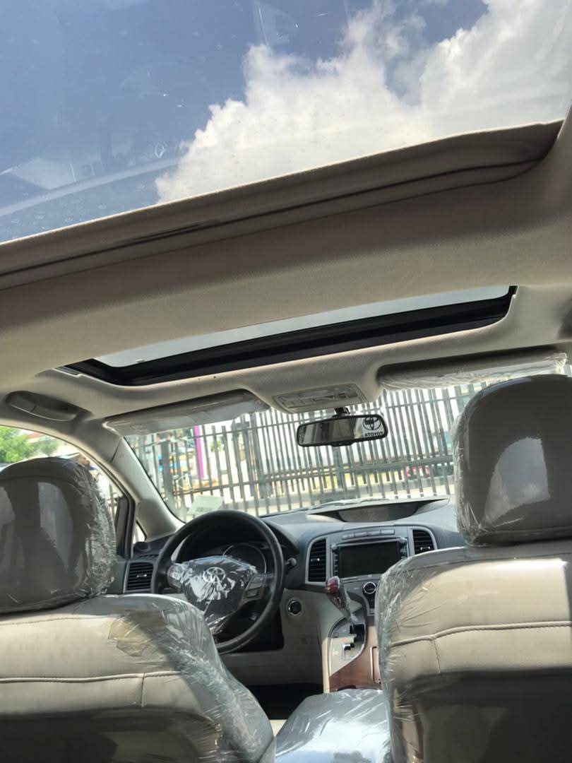 A picture of Foreign used Toyota Venza 2010 FULL OPTION..