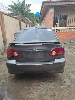 A picture of Toyota Corolla Sport 2007 Color Grey 90 percent First body