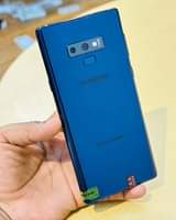 A picture of Samsung note 9 512gb