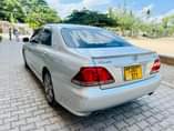 A picture of TOYOTA CROWN