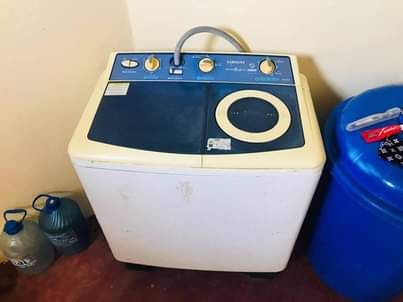 A picture of Mashine ya kufulia na kukaushia nguo Utapunguziwa Bei kama watokea