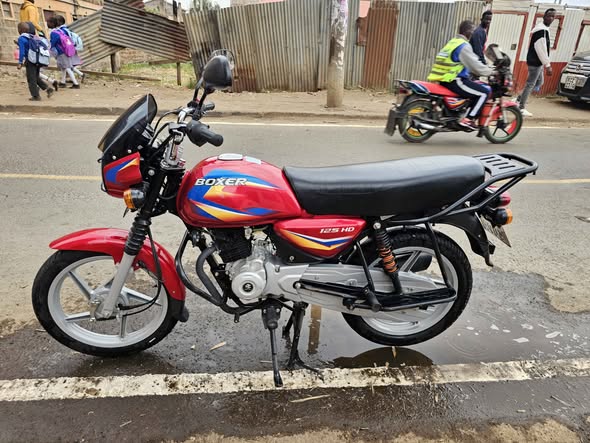 bajaj boxer