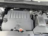 A picture of Registered 2017 highlander full option xle Toks standard