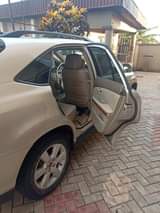 A picture of Rush Now Neatly used Lexus Rx 350 2006 model everything