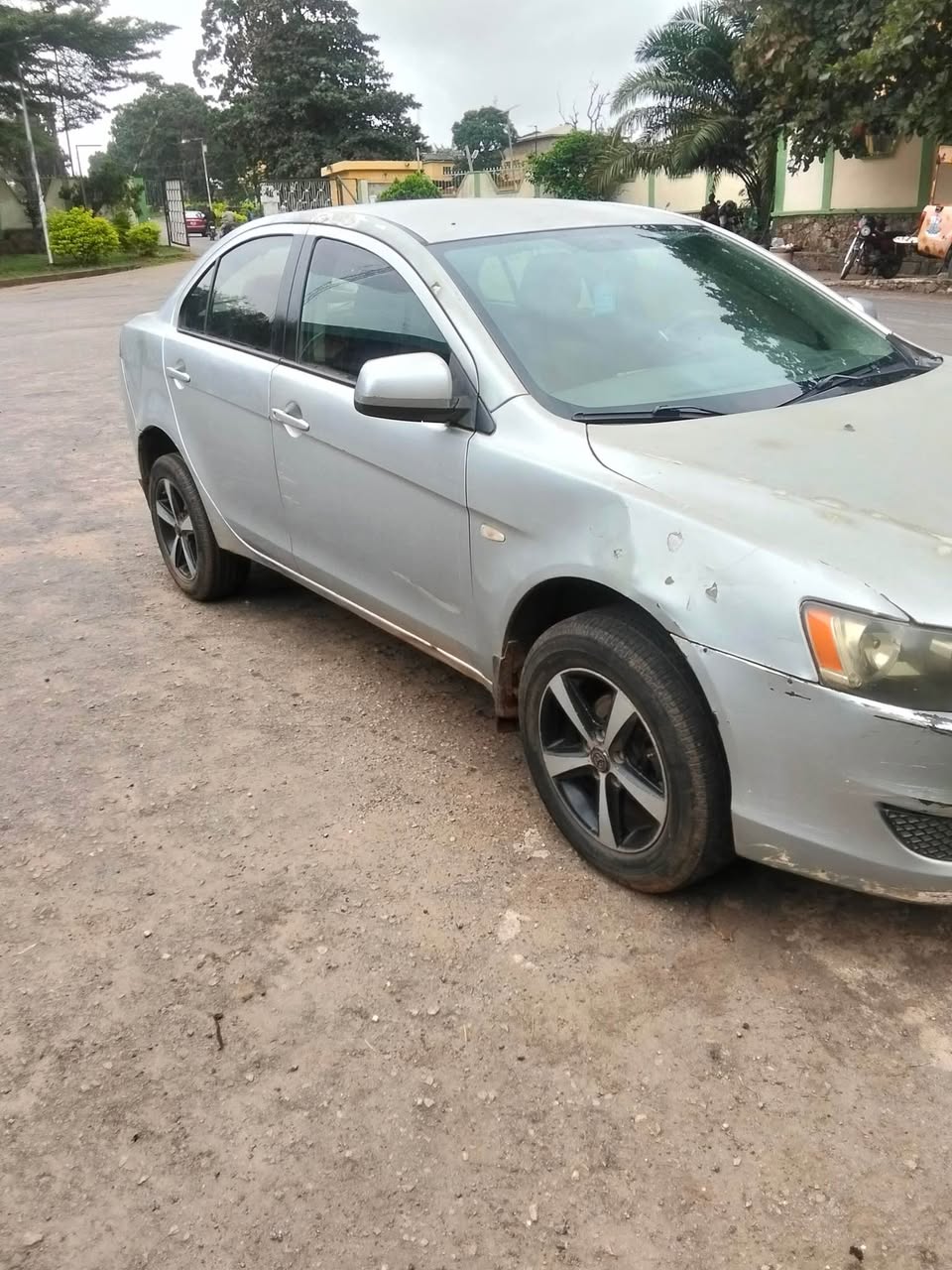 A picture of Mitsubishi lancer Ex