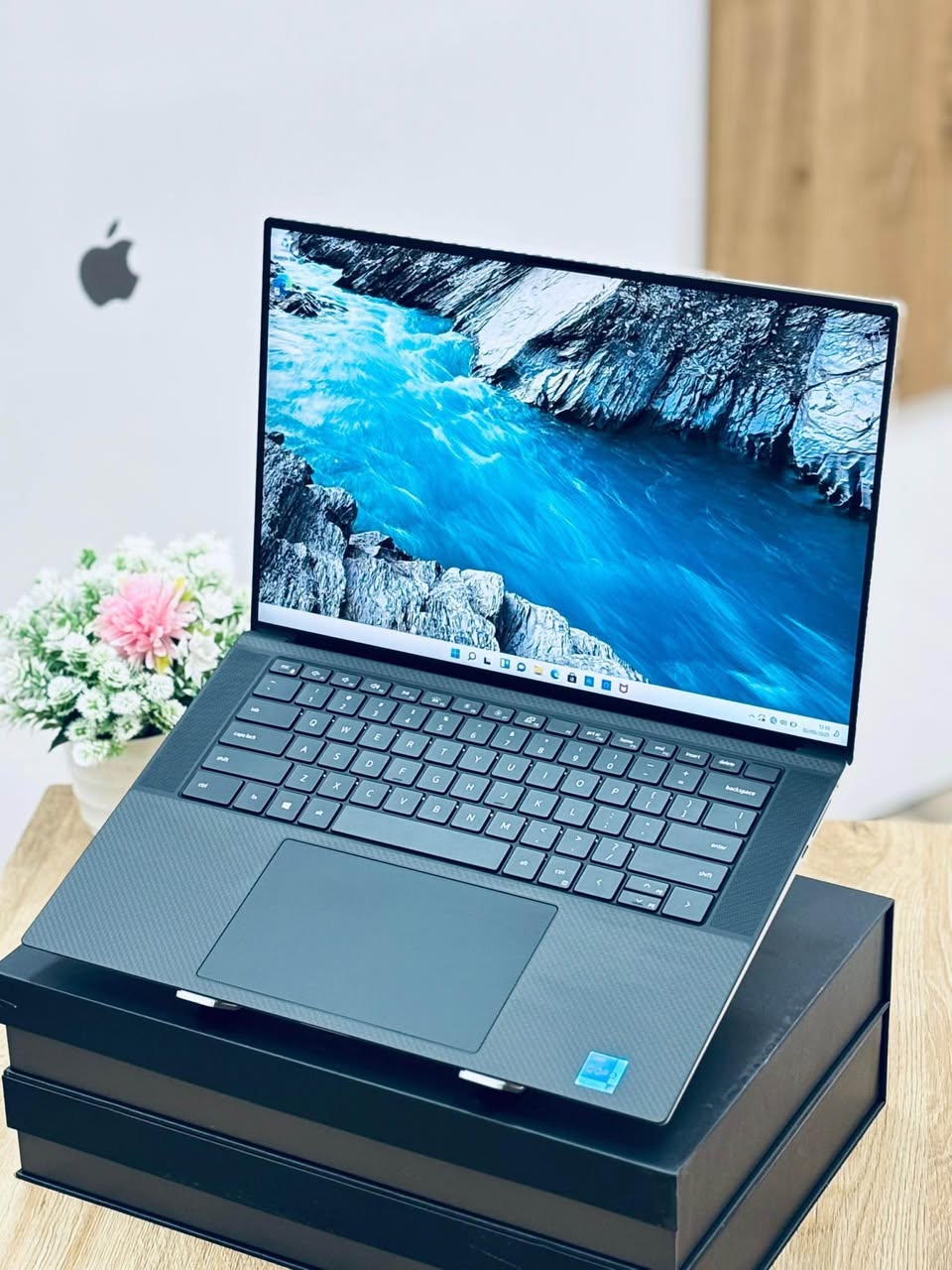 A picture of DELL XPS 15 9510