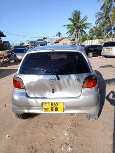 A picture of Make Toyota model vitz engine Cc 1290 Full Ac full