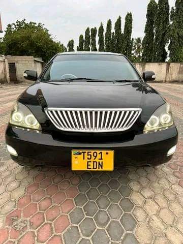 A picture of Nauza gari yangu million 18 7 Haina shida yoyote Bado