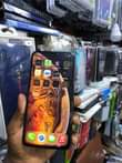 A picture of Iphone Xs
