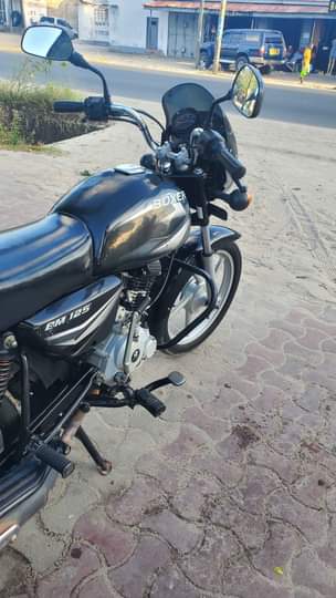 A picture of Boxer cc125