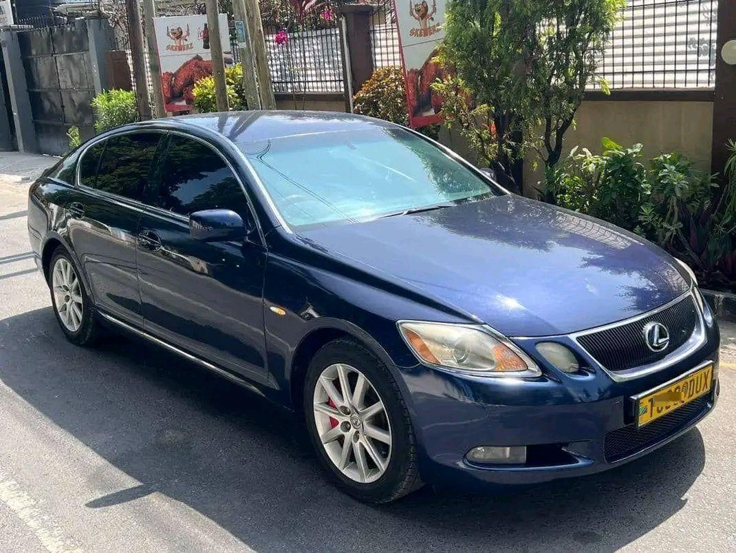 A picture of LEXUS GS