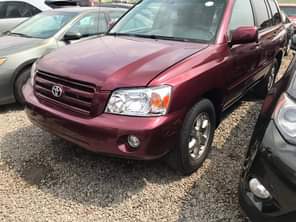 A picture of URGENT BUYERS 09137495414 CLEAN High lander Year 2006 Model Foreign