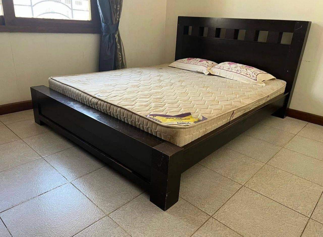 A picture of Kitanda na godoro 5 6 inch8. Kitanda MNINGA. vyote tsh