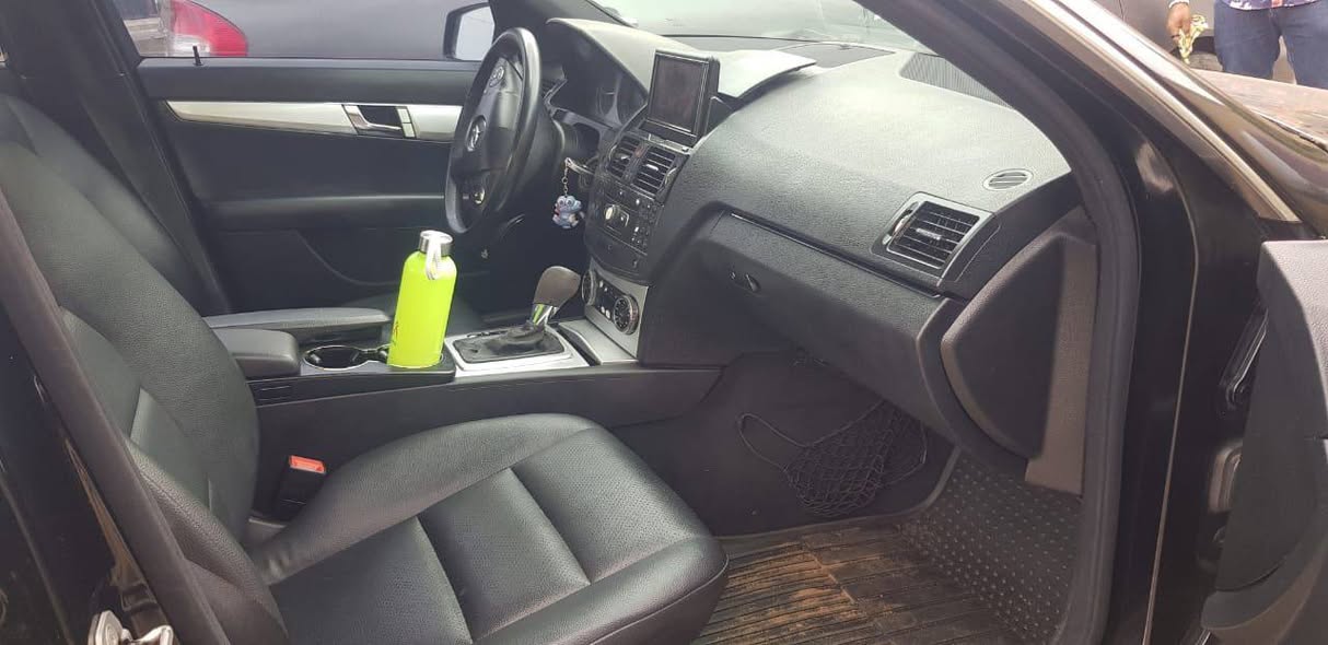 A picture of 2008 MB C300 4matic