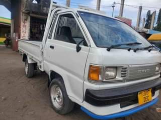 A picture of 8 8m 0653323677