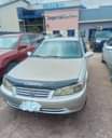 A picture of 2002 model of Toyota camry aka droplight