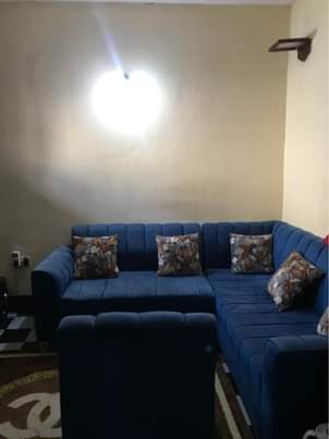A picture of nauza sofa L la watu 6 liko vzr sana bei
