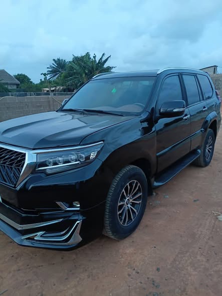 A picture of Toyota Land Cruiser Prado Price 22M