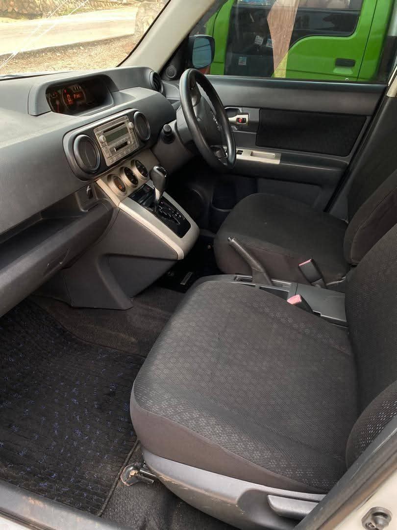 A picture of 2008 Toyota rumion