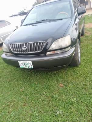 A picture of 2003 Toyota Lexus RX 300 03