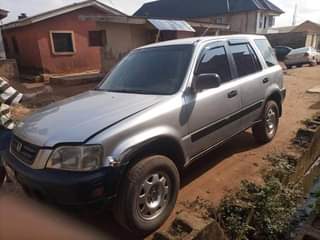 A picture of I have this crv 04 buy and drive first body
