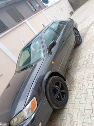 A picture of Toyota Camry drop light