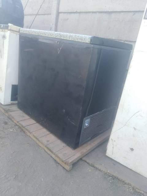 classifieds/fridges