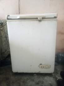 A picture of Freezer boss hiyo iko safi haina kipengele nicheck tuyajenge inagandish