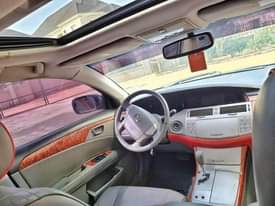 A picture of Toyota Avalon 07 09013160359