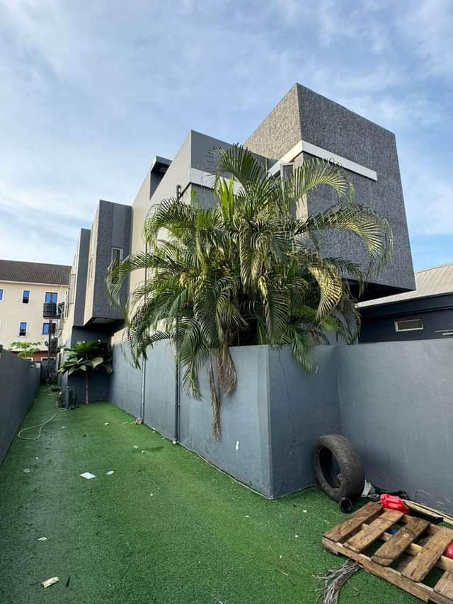 A picture of SEMI DETACHED DUPLEX 4 BEDROOM ALL ENSUITE WITH 2 EXTRA