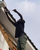 A picture of FUNDI BOMBA NA GUTTER