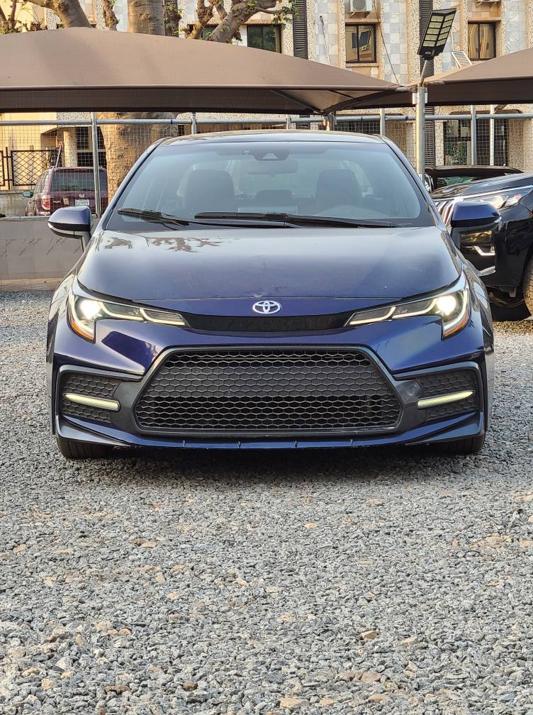 A picture of Direct belgium Toyota Corolla SE 2020 model