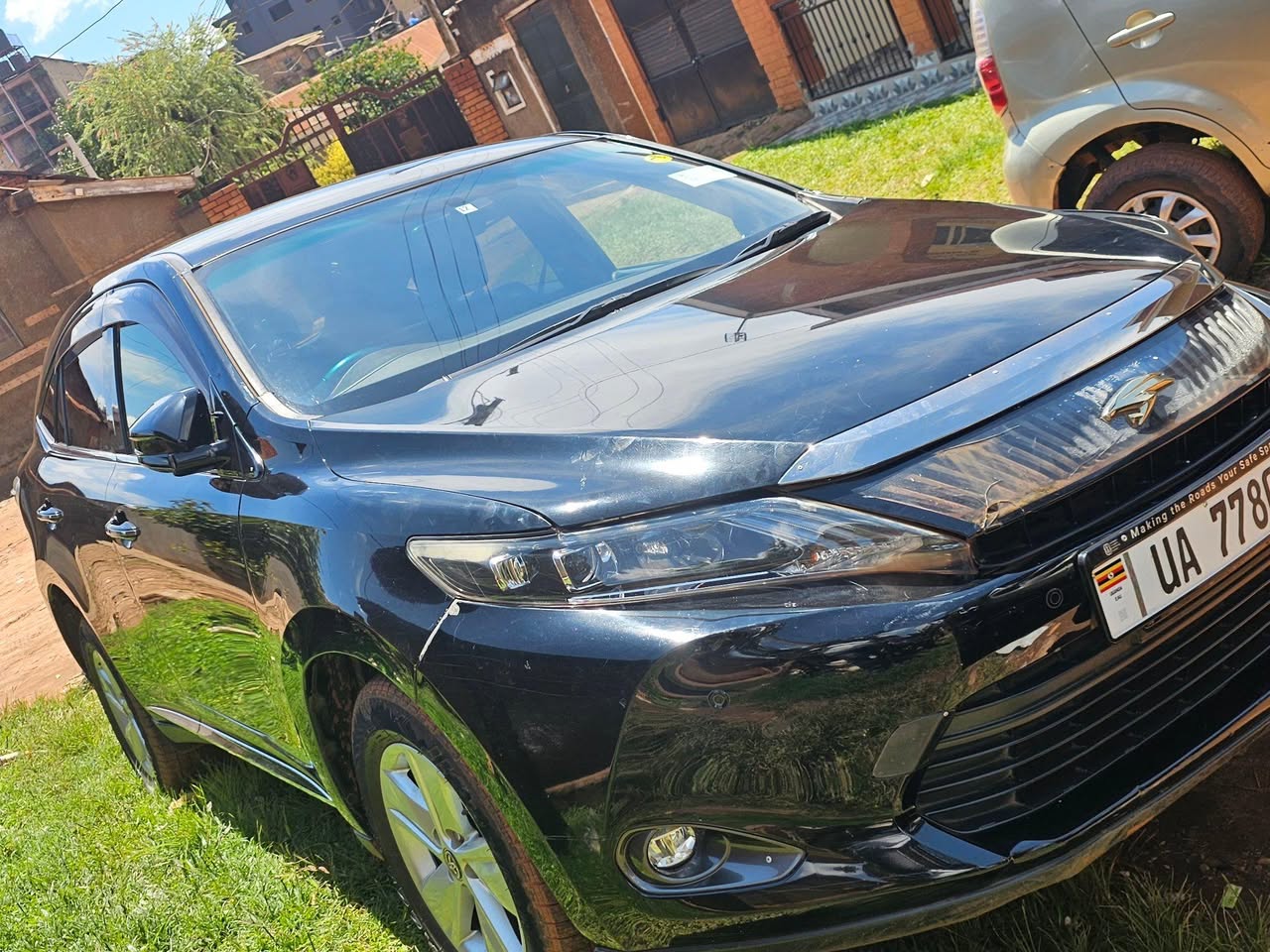 A picture of 2014 Toyota harrier