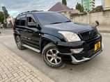 A picture of Land cruiser prado