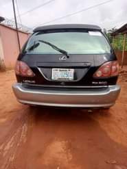 A picture of Lexus RX 300 good engine and gear location Abagana Anambra