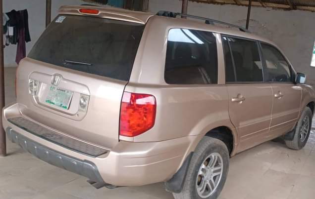 A picture of 2005 Honda Pilot